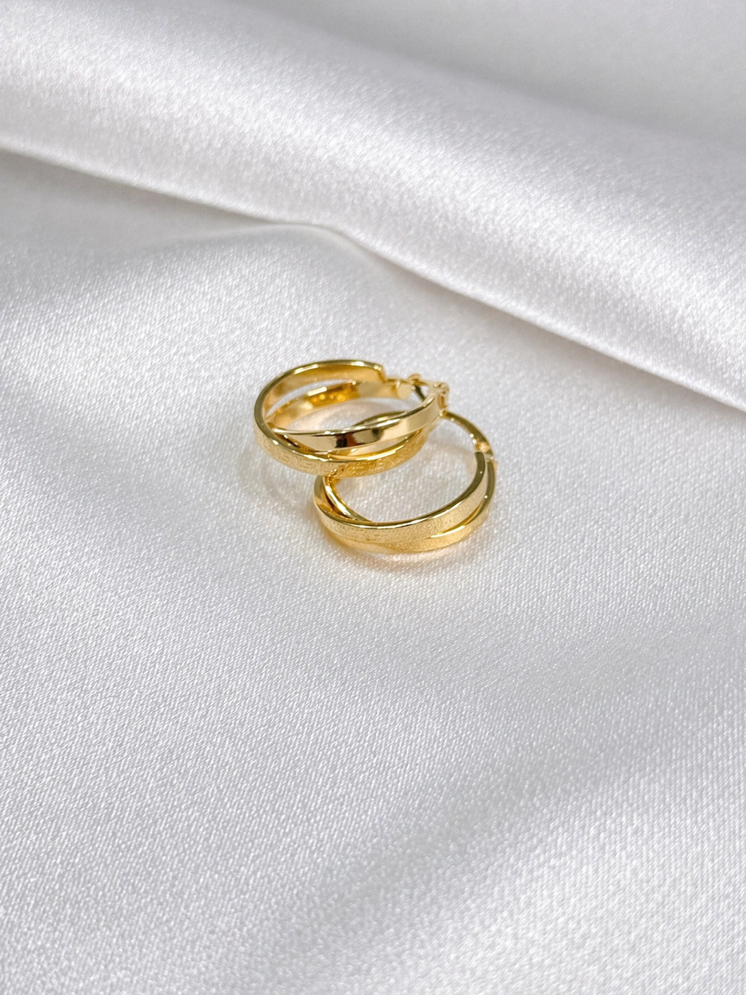 Medium Fancy Hoops 10 Kt